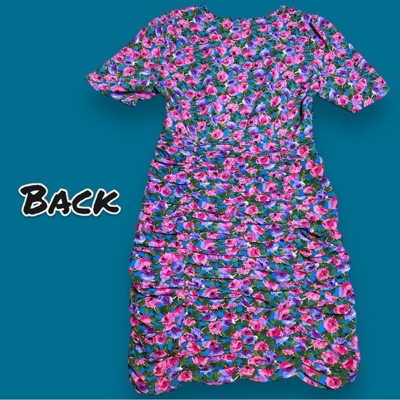 NWT Vernacular Cross Front Ruched Dress in Multicolored Floral Print. Size Small - Picture 5 of 14